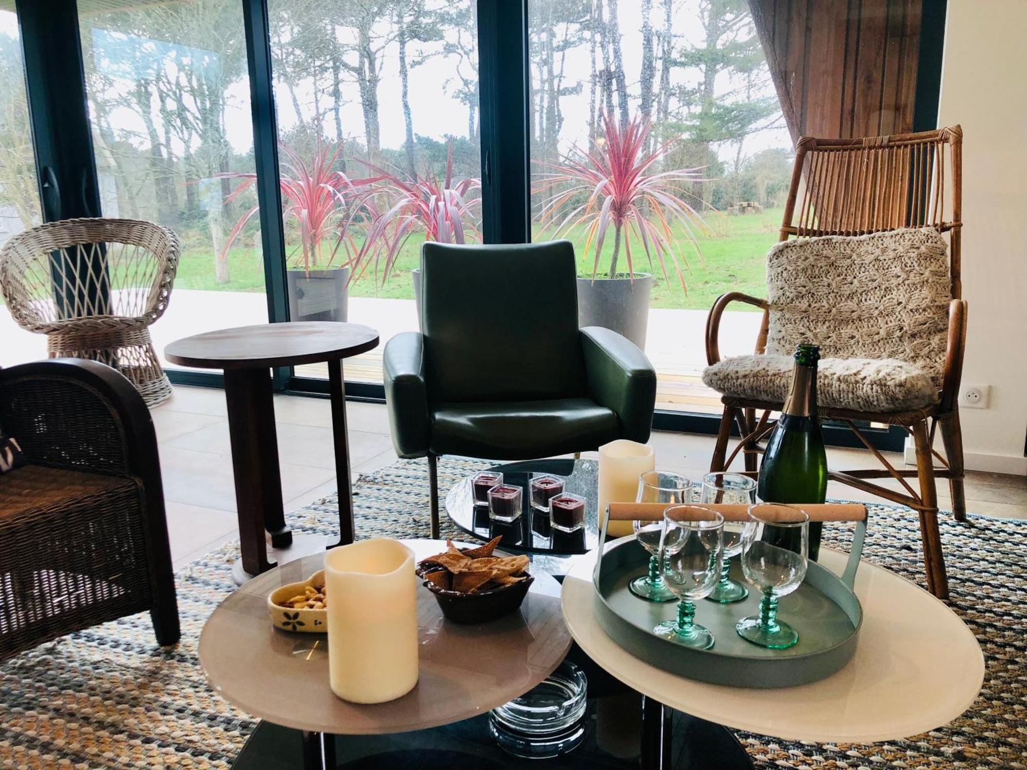 Villa Tidinghi, Plage De Rospico A Pied 内维兹 外观 照片